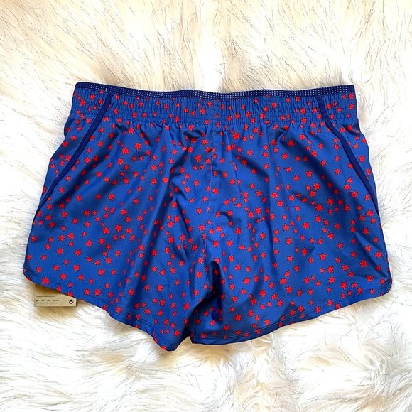 NEW Women's Nike Small Dri-Fit Blue Red Star Patriotic Shorts NWT - Picture 2 of 7